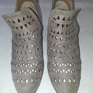 Fergaliscious by Fergie, Wrangle - size 7